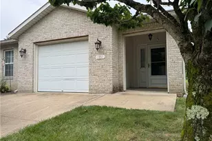 101 Brambly Hedge Dr, Millersburg, OH 44654 - Photo 1