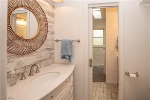 727 Sleepy Hollow Dr, Uniontown, OH 44685 - Photo 21