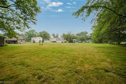 33721 Henwell Road, Columbia Station, OH 44028 - Photo 3