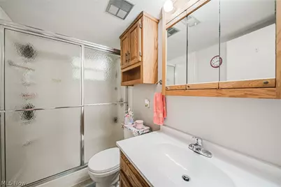 33721 Henwell Road, Columbia Station, OH 44028 - Photo 15