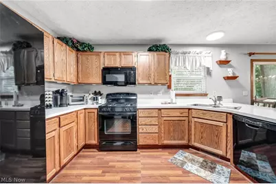 6472 Monroe Lane, North Ridgeville, OH 44039 - Photo 11