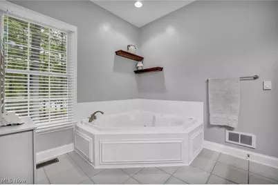 1144 Tanglewood Drive, Mantua, OH 44255 - Photo 17