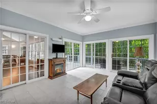 1144 Tanglewood Dr, Mantua, OH 44255 - Photo 5