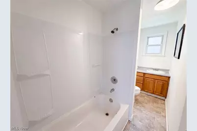 736 Bettes Avenue, Akron, OH 44310 - Photo 13