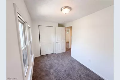 736 Bettes Avenue, Akron, OH 44310 - Photo 11