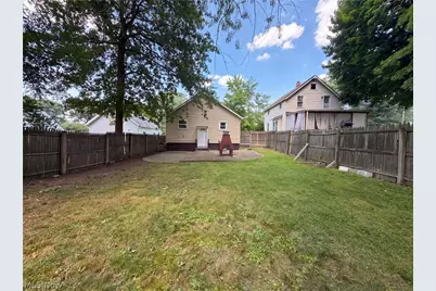 736 Bettes Avenue, Akron, OH 44310 - Photo 5