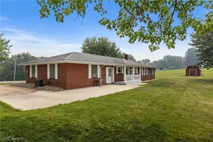 608 South St, Hopedale, OH 43976 - Photo 3