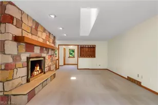 11785 Arbor Glen Dr, Chardon, OH 44024 - Photo 17