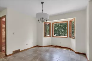 11785 Arbor Glen Dr, Chardon, OH 44024 - Photo 15