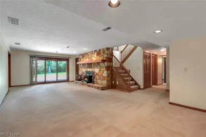 11785 Arbor Glen Drive, Chardon, OH 44024 - Photo 7