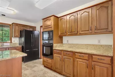 11785 Arbor Glen Drive, Chardon, OH 44024 - Photo 13