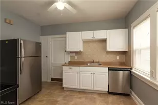 2169 Olive Ave, Oakwood, OH 44107 - Photo 9