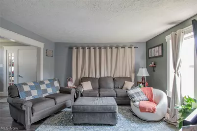 1043 Silvercrest Avenue, Akron, OH 44314 - Photo 11