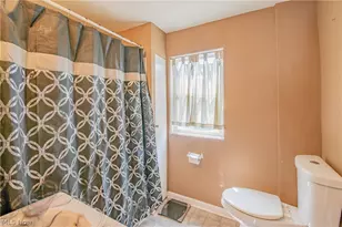 1043 Silvercrest Ave, Akron, OH 44314 - Photo 21
