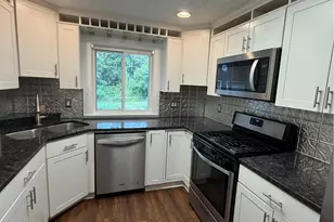 6550 Manchester Rd, New Franklin, OH 44216 - Photo 9