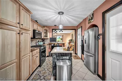 323 E Beech Street, Alliance, OH 44601 - Photo 5