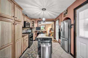 323 E Beech St, Alliance, OH 44601 - Photo 5