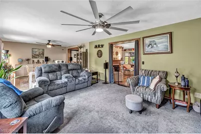 323 E Beech Street, Alliance, OH 44601 - Photo 9