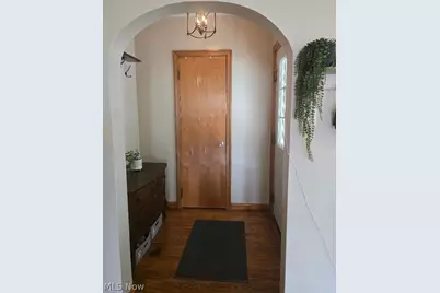 208 E Union Avenue, West Lafayette, OH 43845 - Photo 3