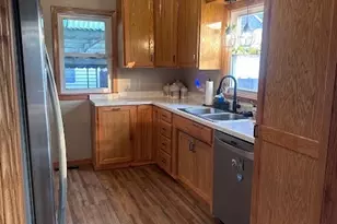 208 E Union Ave, West Lafayette, OH 43845 - Photo 7