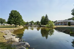 2 Meadowlawn Dr, Mentor, OH 44060 - Photo 23