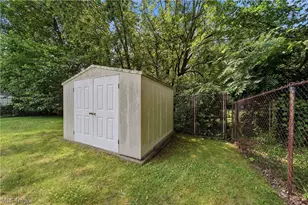 1320 Carnegie Ave, Akron, OH 44314 - Photo 17