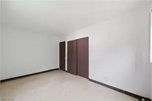 1320 Carnegie Ave, Akron, OH 44314 - Photo 9