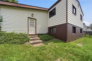 1320 Carnegie Ave, Akron, OH 44314 - Photo 19