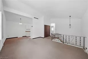 1320 Carnegie Ave, Akron, OH 44314 - Photo 3