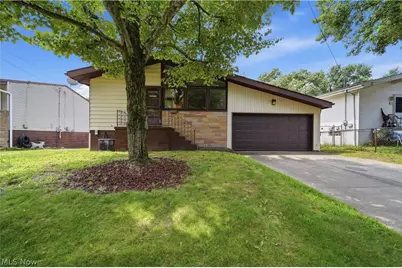 1320 Carnegie Avenue, Akron, OH 44314 - Photo 1