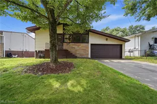1320 Carnegie Ave, Akron, OH 44314 - Photo 1