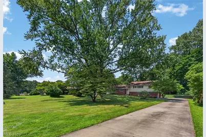 4612 Provens Drive, Akron, OH 44319 - Photo 39
