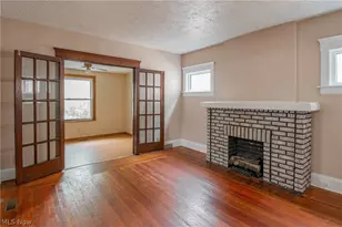 665 Thayer St, Akron, OH 44310 - Photo 5