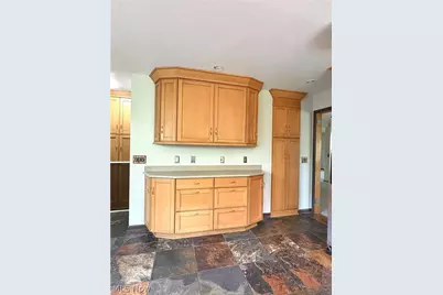 319 Bachtel Street SE, North Canton, OH 44720 - Photo 33