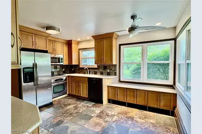 319 Bachtel Street SE, North Canton, OH 44720 - Photo 31