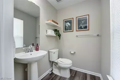 8133 Ashford Circle, North Ridgeville, OH 44039 - Photo 15