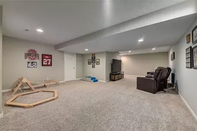 8133 Ashford Circle, North Ridgeville, OH 44039 - Photo 33