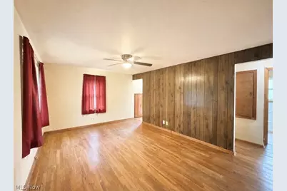 1611 27th Street NE, Canton, OH 44714 - Photo 7