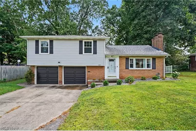 3877 Ayrshire Drive, Youngstown, OH 44511 - Photo 1