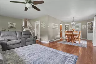 3877 Ayrshire Dr, Youngstown, OH 44511 - Photo 7
