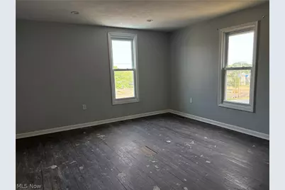 8307 Cleveland Avenue NW, Canton, OH 44720 - Photo 15