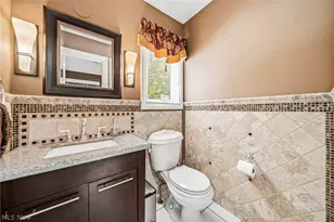 10600 Locust Grove Dr, Chardon, OH 44024 - Photo 13
