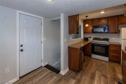 2284 Markey Street, Akron, OH 44319 - Photo 3