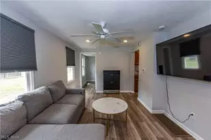 2284 Markey St, Akron, OH 44319 - Photo 15