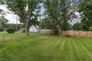 2284 Markey St, Akron, OH 44319 - Photo 35