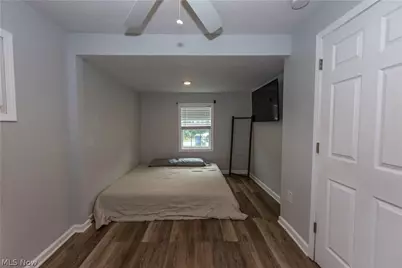 2284 Markey Street, Akron, OH 44319 - Photo 17