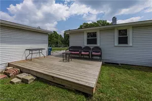 2284 Markey St, Akron, OH 44319 - Photo 29