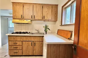 2013 Mayview Ave, Loveland, OH 44109 - Photo 3