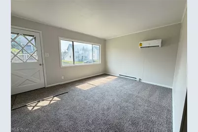 573 Chestnut Street, Newcomerstown, OH 43832 - Photo 7