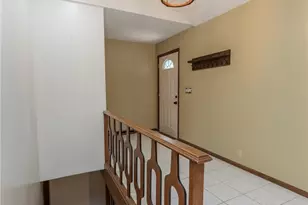 2520 W Skyline Dr, Lorain, OH 44053 - Photo 3